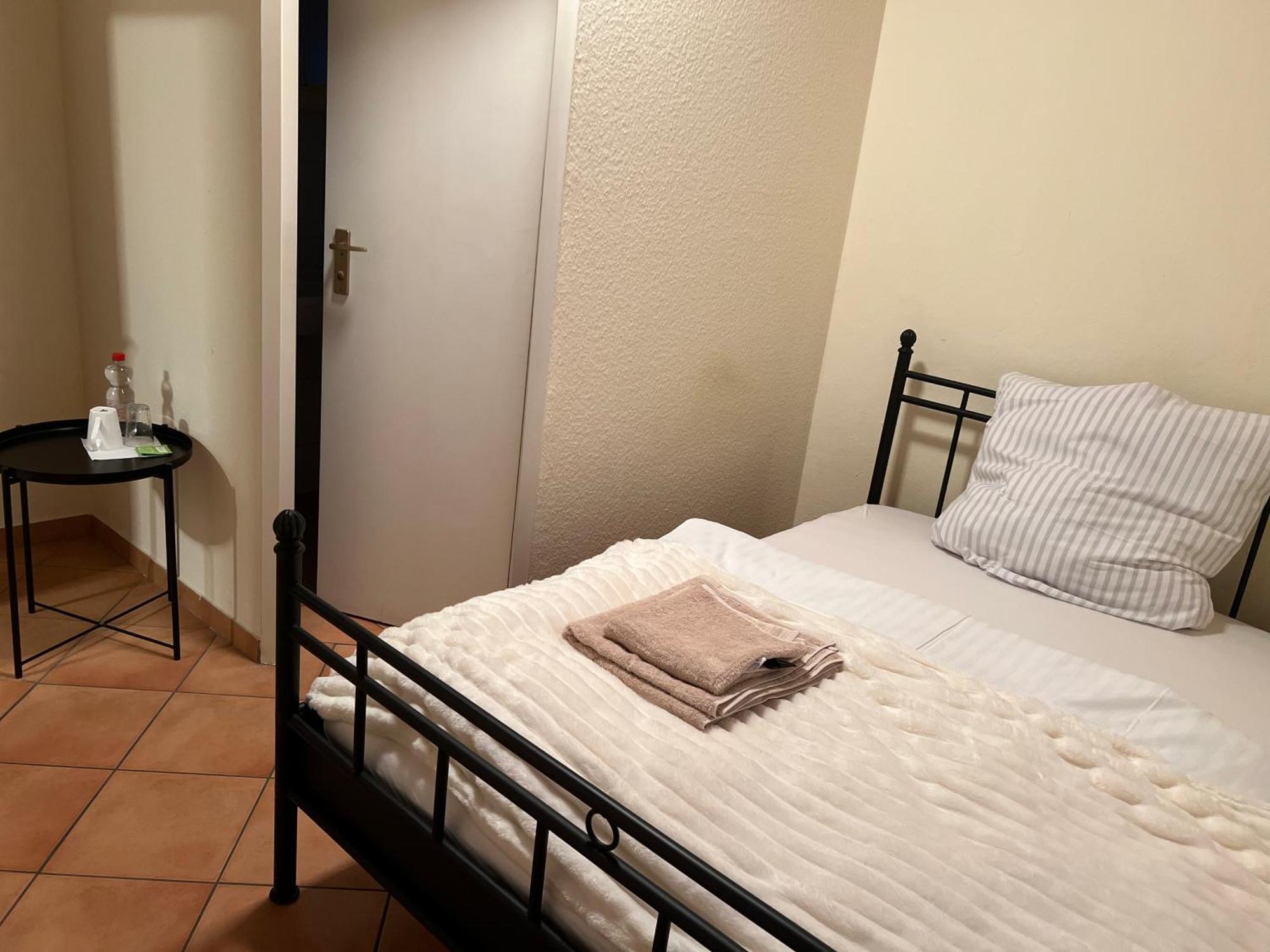 Hs Hotel Хамбург Екстериор снимка